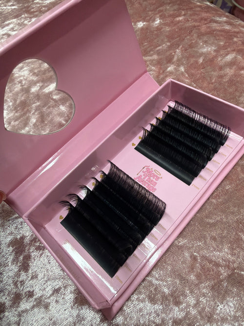 >AVG Beauty Cashmere Lashes - CC CURL