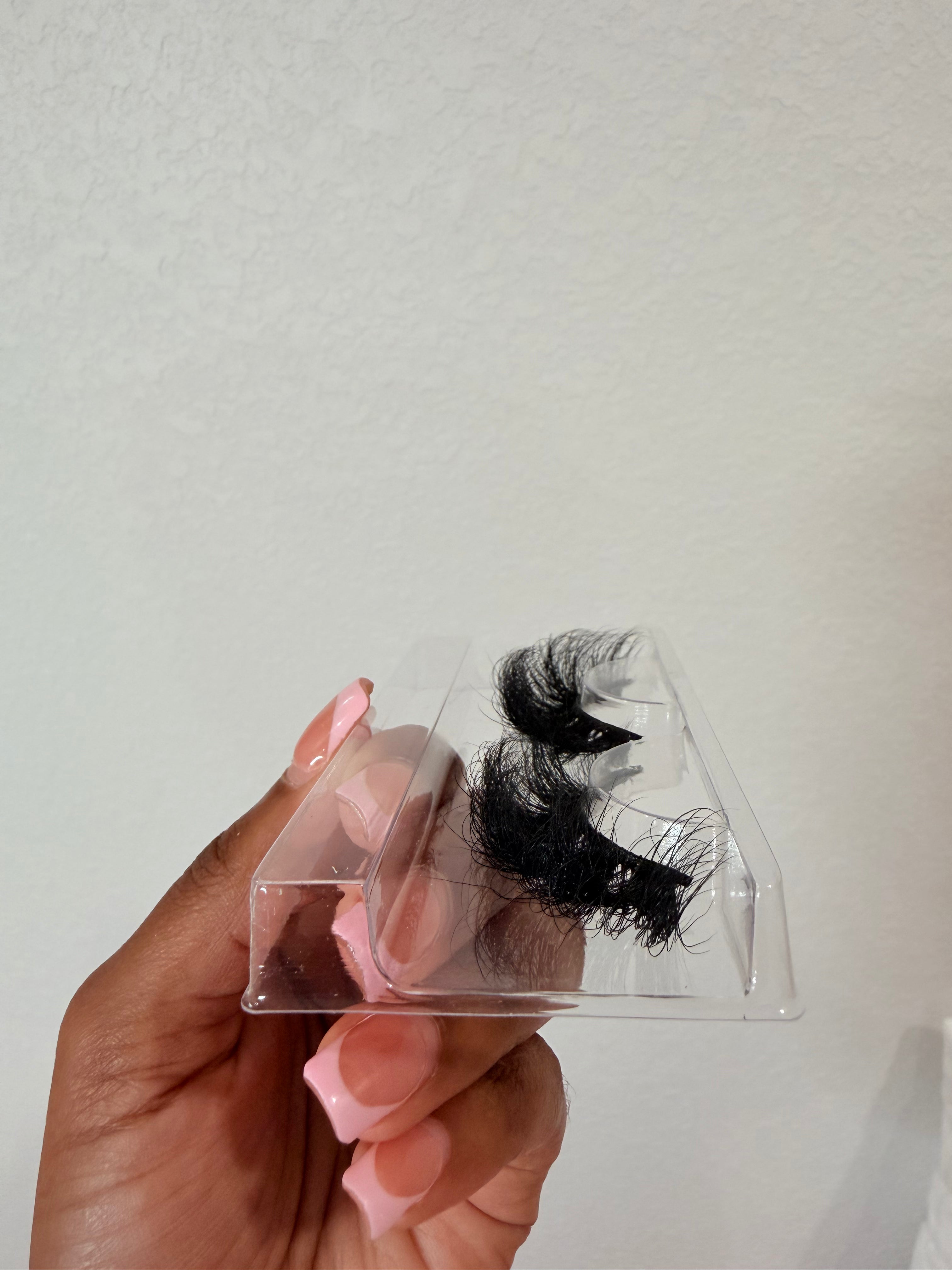 Soft Girl - 100% Mink Strip Lash